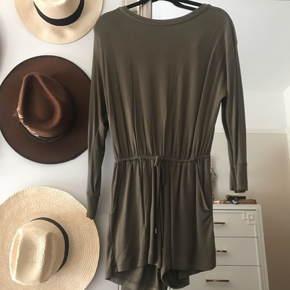 Long sleeved romper - Picture 2 of 3